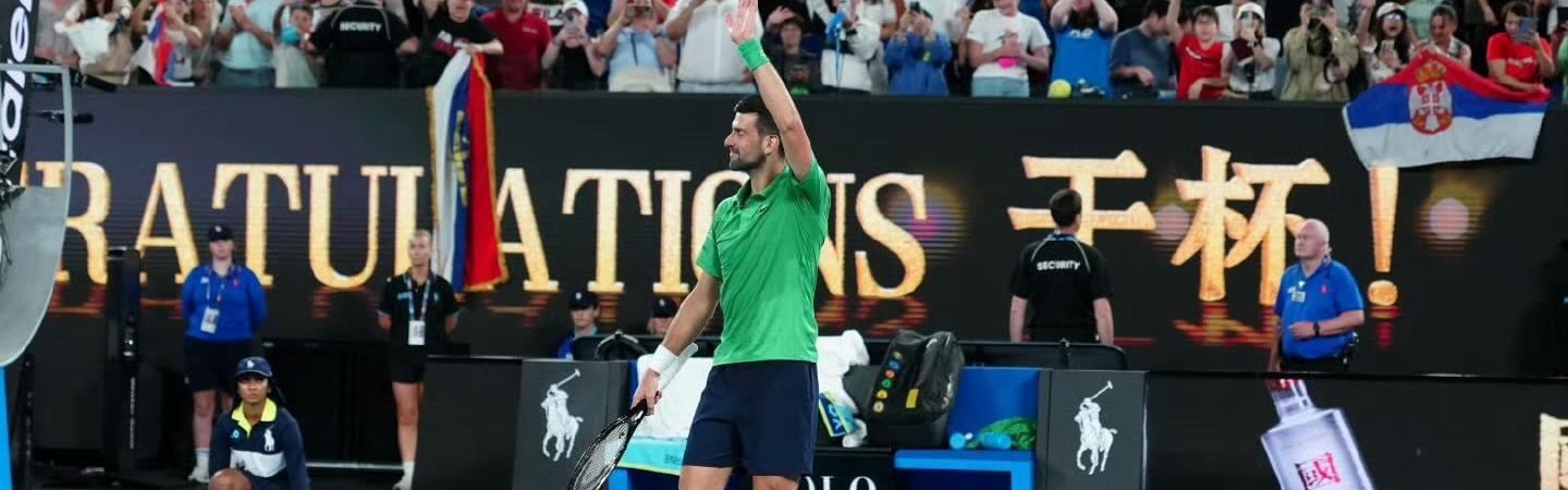 开云APP-德约直落三盘轻取开门红，缔造两大纪录，其中一纪录让人瞠目咋舌