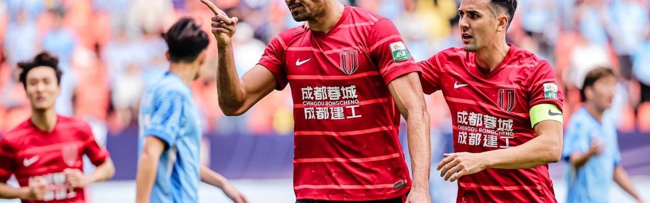 开云下载-又走一猛将，成都蓉城雪上加霜，新赛季别说冠军，前五都难进！